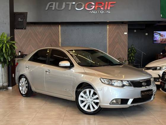 KIA CERATO 1.6 E.221 SEDAN 16V GASOLINA 4P MANUAL KIA CERATO 1.6 E.221 SEDAN 16V GASOLINA 4P MANUAL